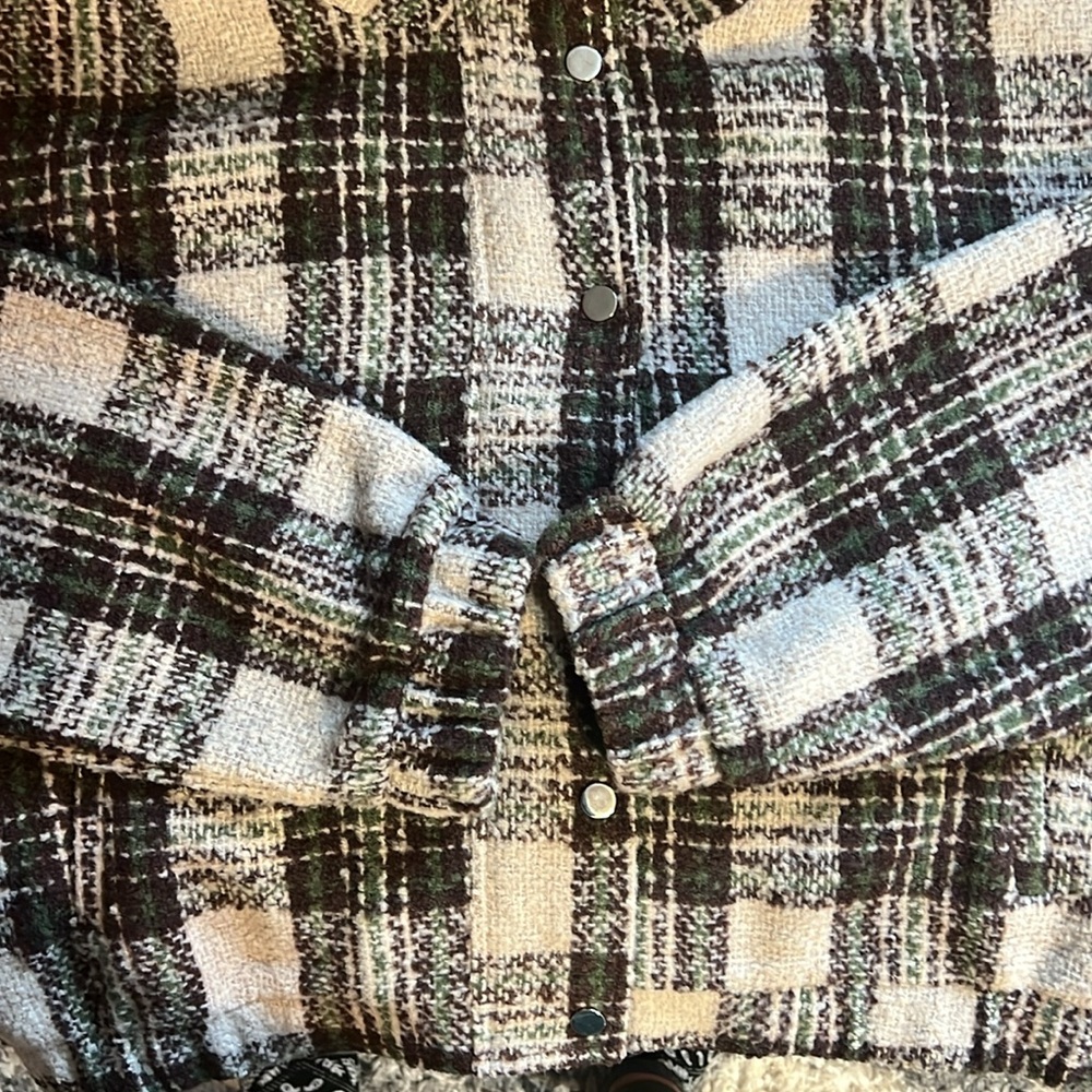 New All in Favor Plaid Crop Jacket Women’s Size Large in Chestnut Plaid - Picture 14 of 16